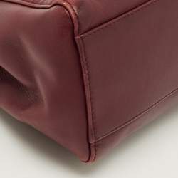 مملوكة مسبقًا حقيبة فندي بكابو صغيرة جلد عنابي بيد علوية