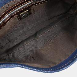 مملوكة مسبقًا حقيبة فندي باغيت جينز نيلي