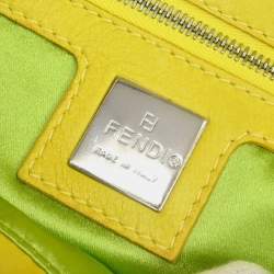 مملوكة مسبقًا حقيبة باغيت جلدية صفراء فندي