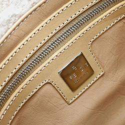 مملوكة مسبقًا Fendi Off White Wool Zucca Mamma Baguette Handbag