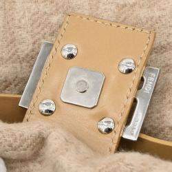 مملوكة مسبقًا Fendi Off White Wool Zucca Mamma Baguette Handbag