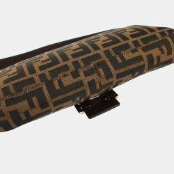 مملوكة مسبقًا حقيبة فندي باجيت زوكا بنية