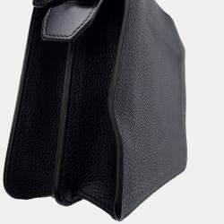 مملوكة مسبقًا Fendi Peekaboo Iseeu Mini Leather Handbag Black