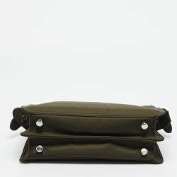 مملوكة مسبقًا حقيبة يد علوية فندي بيكابو أي سى يو صغيرة جلد أبيض