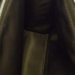 مملوكة مسبقًا حقيبة يد علوية فندي بيكابو أي سى يو صغيرة جلد أبيض