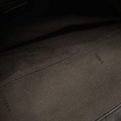 مملوكة مسبقًا حقيبة كتف فندي شيف جلد مثقوب بني شوكو FF