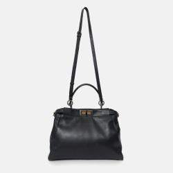 مملوكة مسبقًا حقيبة فندي بيكابو جلد أسود مع حزام