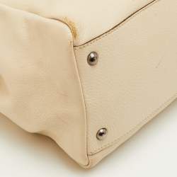 Pre Owned Fendi Peekaboo Large Cream Leather Top Handle Bag