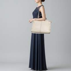 Pre Owned Fendi Peekaboo Large Cream Leather Top Handle Bag