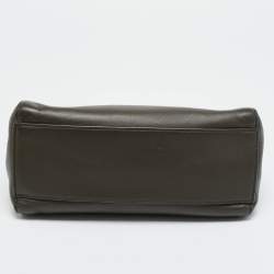 مملوكة مسبقًا Fendi Peekaboo Mini Dark Brown Leather Top Handle Bag