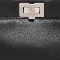 Pre Owned حقيبة فندي يد علوية بيكابوو جلد أسود بكشاكش صغيرة