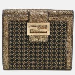 مملوكة مسبقًا Fendi Baguette Gold Canvas and Leather Bifold Wallet