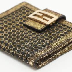 مملوكة مسبقًا Fendi Baguette Gold Canvas and Leather Bifold Wallet