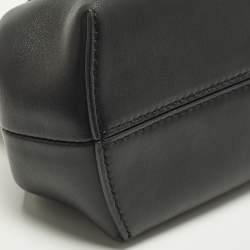 مملوكة مسبقًا حقيبة كلتش جلد أسود صغيرة فيندي فيرست