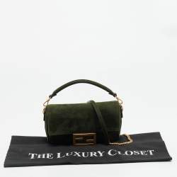 مملوكة مسبقًا Fendi Baguette Mini Green Suede Shoulder Bag