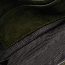 مملوكة مسبقًا Fendi Baguette Mini Green Suede Shoulder Bag