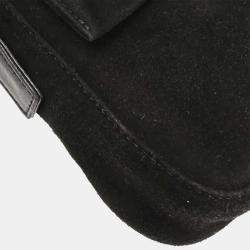مملوكة مسبقًا Fendi Black Suede Baguette Handbag