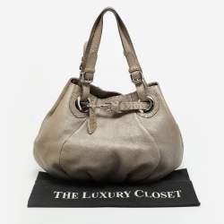 مملوكة مسبقًا Fendi Pomodorino Metallic Selleria Leather Shoulder Bag