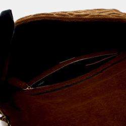 مملوكة مسبقًا Fendi Medium Terry Cloth Baguette