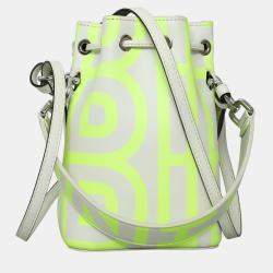 مملوكة مسبقًا حقيبة دلو صغيرة جلد شامواه أبيض وأخضر فندي X مارك جاكوبس مون تريزور