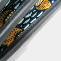 Pre Owned حقيبة كتف جلدية مخملية فندي كان آي أزرق فاتح كحلي أصفر