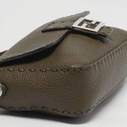 مملوكة مسبقًا حقيبة كتف فندي باغيت سيليريا جلد بني زيتوني