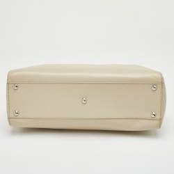 مملوكة مسبقًا حقيبة يد علوية فندي بيكابو متوسطة جلد كريمي