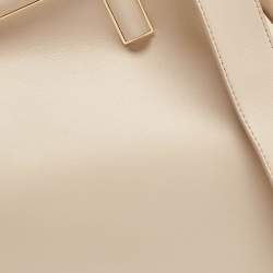 Pre Owned Fendi First Medium Beige Leather Shoulder Bag