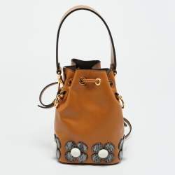 Pre Owned حقيبة فندي مون تريزور جلد بيج صغيرة دبوس بغطاء علوي