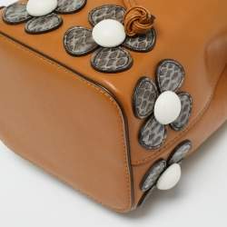 Pre Owned حقيبة فندي مون تريزور جلد بيج صغيرة دبوس بغطاء علوي