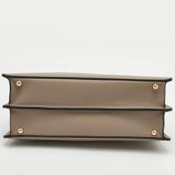 Pre Owned Fendi Peekaboo Iseeu Medium Beige Leather Top Handle Bag