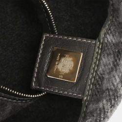 Pre Owned Fendi Gray Wool Baguette Handbag