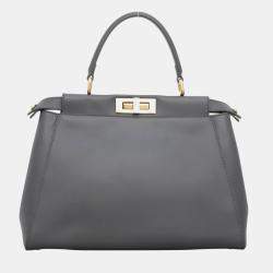 مملوكة مسبقًا Fendi Grey Leather Peekaboo Bag