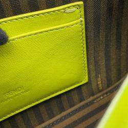 Pre Owned ```json
{"name": "Fendi Baguette Phone Pouch Light Green/Brown Satin", "name_ar": "حقيبة هاتف باغيت فنندي ساتان أخضر فاتح/بني"}
```