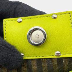 Pre Owned ```json
{"name": "Fendi Baguette Phone Pouch Light Green/Brown Satin", "name_ar": "حقيبة هاتف باغيت فنندي ساتان أخضر فاتح/بني"}
```