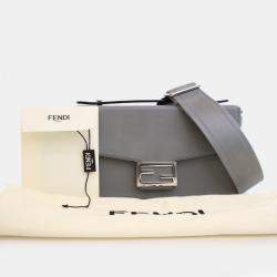 مملوكة مسبقًا حقيبة كتف فاندي باكيت سوفت ترانك كانفاس زوكا