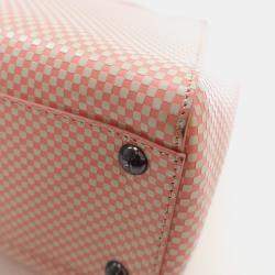 مملوكة مسبقًا Fendi Medium Peekaboo