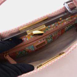 مملوكة مسبقًا Fendi Medium Peekaboo