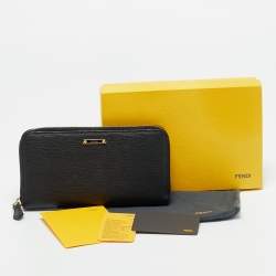 مملوكة مسبقًا Fendi Zip Black Leather Continental Wallet