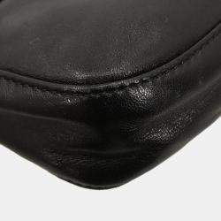 مملوكة مسبقًا Fendi Black Leather Baguette Handbag