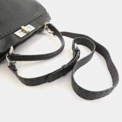 مملوكة مسبقًا Fendi Selleria Peekaboo Handbag