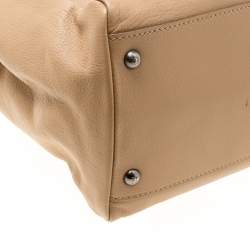 Pre Owned Fendi Beige Leather Large Peekaboo Top Handle Bag