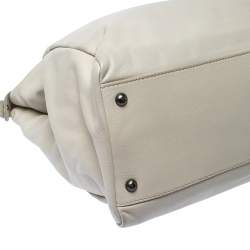 Pre Owned Fendi Off White Leather Large Peekaboo Top Handle Bag