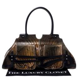 Pre Owned Fendi Olive Textured Leather Trapezio Shoulder Bag