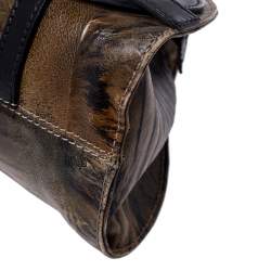 Pre Owned Fendi Olive Textured Leather Trapezio Shoulder Bag