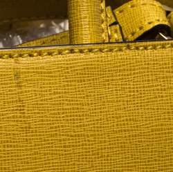 Pre Owned Fendi Yellow Leather Medium 2jours Tote