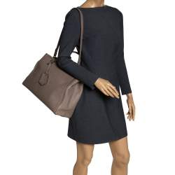 Pre Owned Fendi Beige Leather Medium 2jours Tote