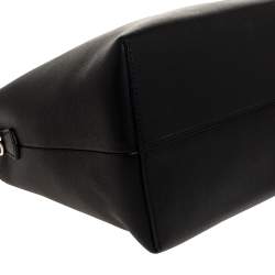 Pre Owned Fendi Black Leather Medium By The Way Boston Bag