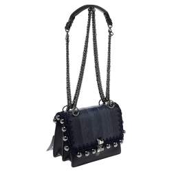 مملوكة مسبقًا حقيبة كروس فندي كان آي صغيرة خرز جلد و جلد ثعبان أسود و أزرق كحلي