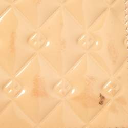Pre Owned Fendi Beige Embossed Patent Leather Flap Chain Clutch